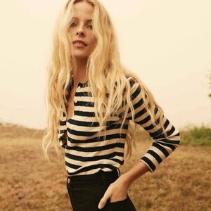 Dôen Paola Tee in Navy and White Stripe